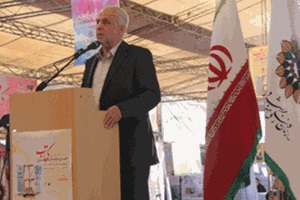 گام دوم انقلاب با توسل به کتاب و علم تحقق می‌یابد