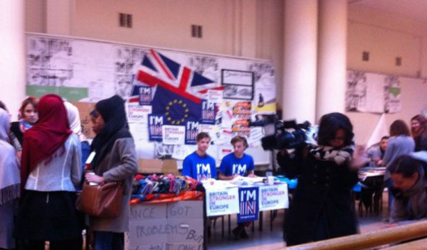 دعوت به حجاب در دانشگاه پاریس