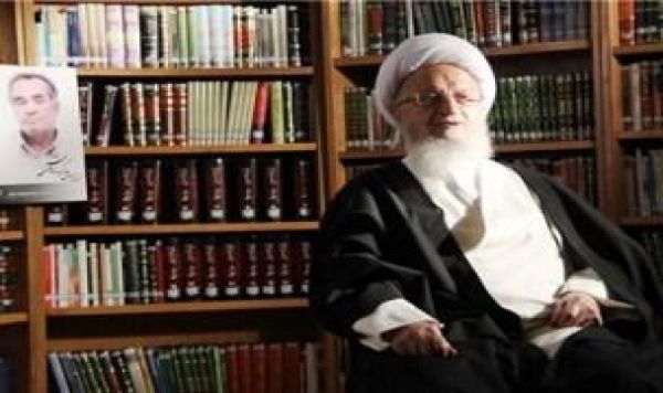 ترجمه «تفسیر نمونه» آیت‌الله مکارم شیرازی برنده جایزه جهانی کتاب سال