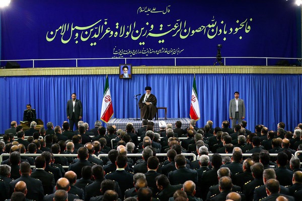 بیانات در دیدار فرماندهان نیروی انتظامی جمهوری اسلامی 1394/02/06