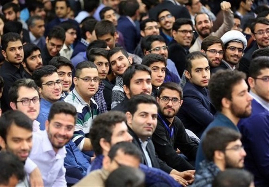 جوان‌گرایی و قوانینی که کاری از پیش نمی برد/ آیا آرزوی ۳۰ درصد جامعه ایران محقق می‌شود؟