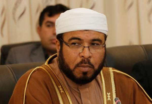 امام جمعه اهل سنت عسلویه : بیداری ملت های مسلمان نشات گرفته ازتعالیم امام خمینی است/ انقلاب اسلامی تحولی عظیم را در توجه به اهل سنت رقم زد