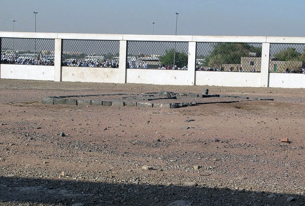 در مسير احد