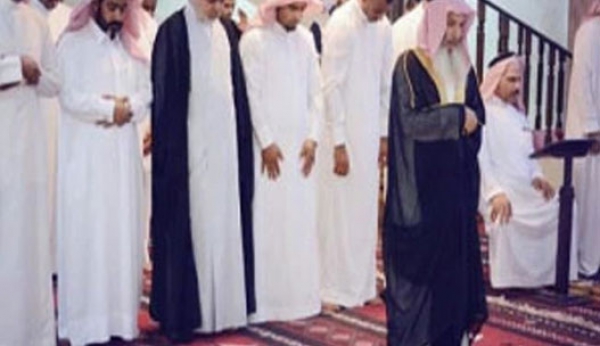 نماز وحدت شیعه و سنی در قطیف عربستان برگزارشد