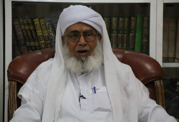 احترام به باورها و مقدسات همه ادیان لازم است