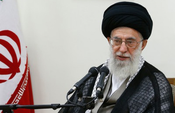 بیانات در دیدار دست‌اندرکاران برگزارى کنگره‌ى ملّى ده هزار شهید اصناف و بازار 1393/03/26