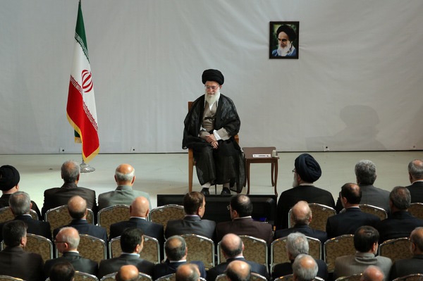 بیانات در دیدار کارگران در گروه صنعتى مپنا 1393/02/10