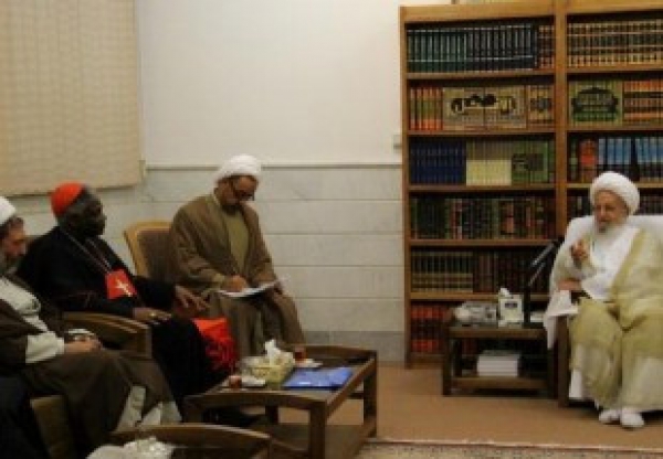 ادیان برای مقابله با تکفیر متحد شوند