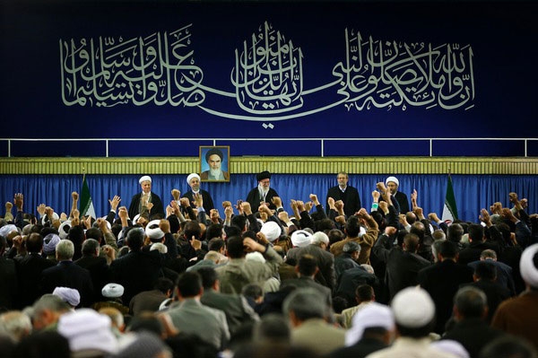 بیانات در دیدار مسئولان نظام و میهمانان بیست و هشتمین کنفرانس بین‌المللى وحدت اسلامى‌ 1393/10/19