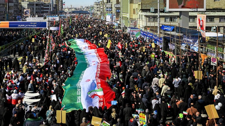 آمریکایی‌ها، جایگاه و عظمت ملت ایران را در 41 سال گذشته درک نکردند