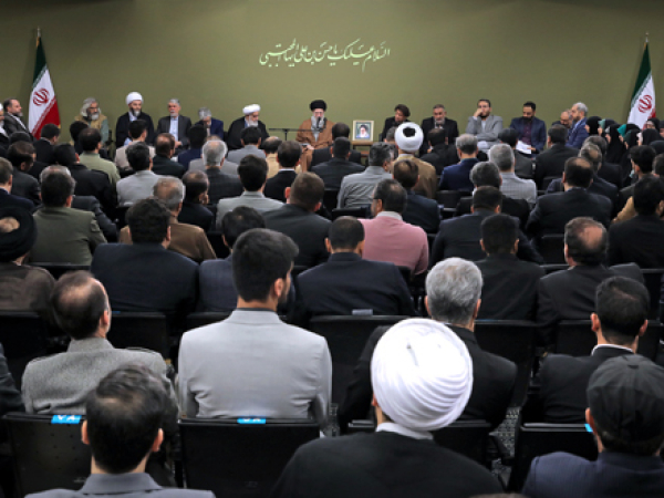 بیانات در دیدار شاعران و اهالی فرهنگ و ادب فارسی