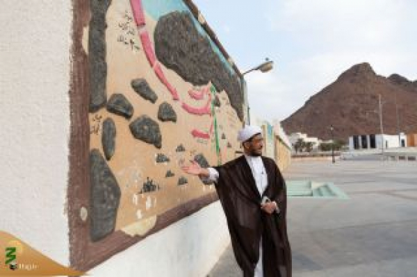 روایت درس‌آموز شأن نزول آیات و جغرافیای تاریخ در زیارت دوره مدینه