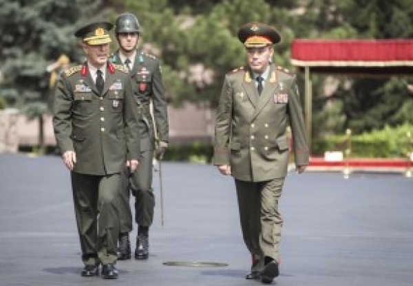 Les responsables militaires russe et turc ont évoqué les questions régionales