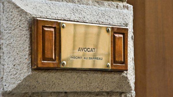 Le ministre suisse des A.E. accusé de complicité au génocide à Gaza