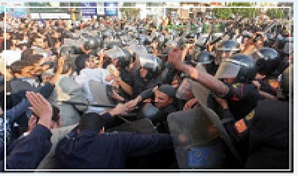 L&#039;appel au « dialogue national » de Morsi ne calme pas les tensions