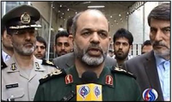 L’Iran dévoile ses nouveaux missiles balistiques