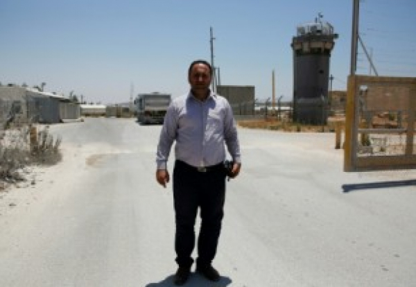 Un tribunal militaire israélien juge un militant palestinien des droits de l&#039;Homme