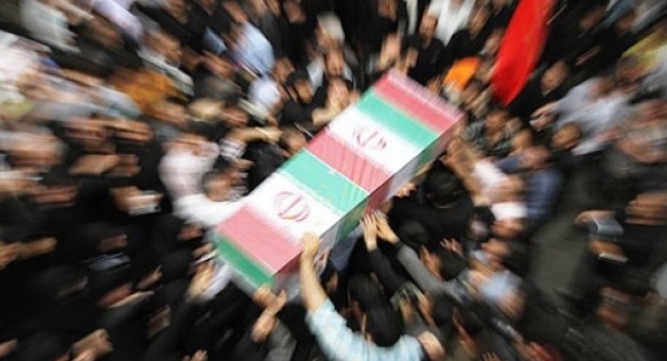 La cérémonie de l&#039;enterrement de 270 martyrs de la guerre imposée par Saddam Hussein à l&#039;Iran