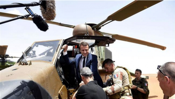 Déplacement au Sahel : Macron planche sur la création d’une force antiterroriste