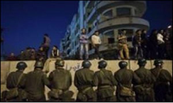Egypte: pro et anti-Morsi appellent à manifester mardi