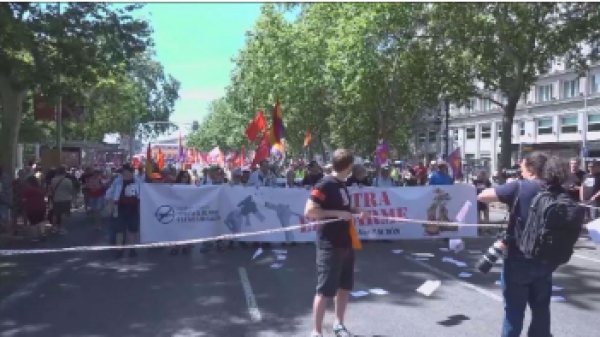 Manifestation en Espagne contre la proposition de l&#039;OTAN d&#039;augmenter les dépenses militaires