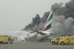 Emirates : un avion prend feu