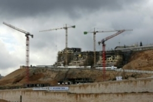 Le régime israélienne construit 566 logements à Jérusalem-Est