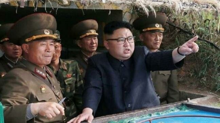Le dirigeant nord-coréen supervise les essais d&#039;un grand lanceur de missiles