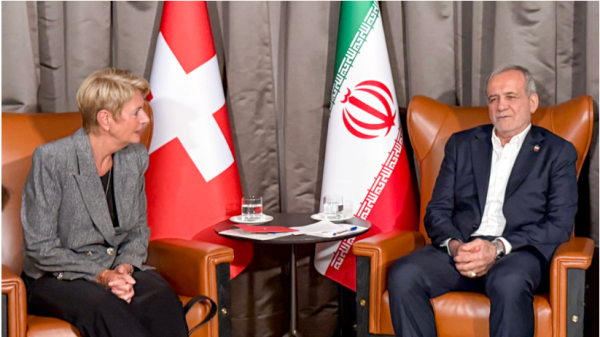 Les négociations n&#039;auront aucun sens si les sanctions sont réimposées, avertit le président iranien