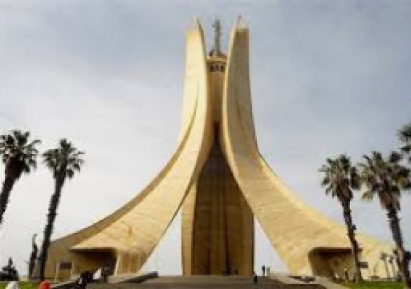 La Place des martyrs d&#039;Alger&quot; L&#039;histoire des 4000 martyrs,