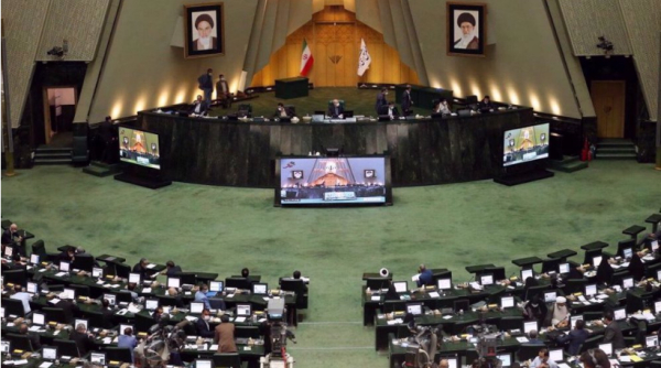 Les parlementaires iraniens réaffirment le droit inaliénable de Téhéran à l&#039;enrichissement nucléaire