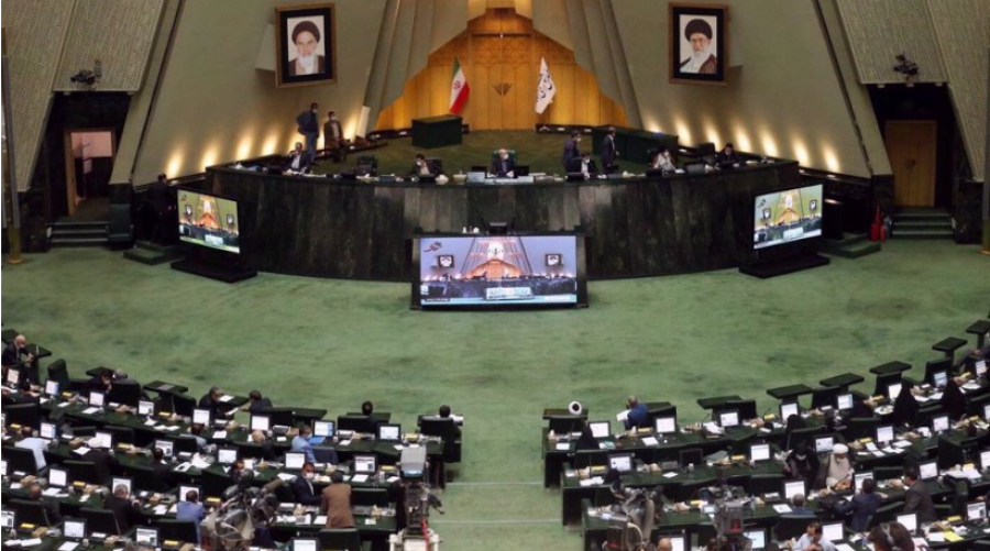 Les parlementaires iraniens réaffirment le droit inaliénable de Téhéran à l&#039;enrichissement nucléaire