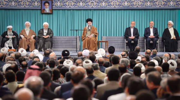 Leader : l&#039;union du monde musulman, seul moyen de résister au chantage des grandes puissances