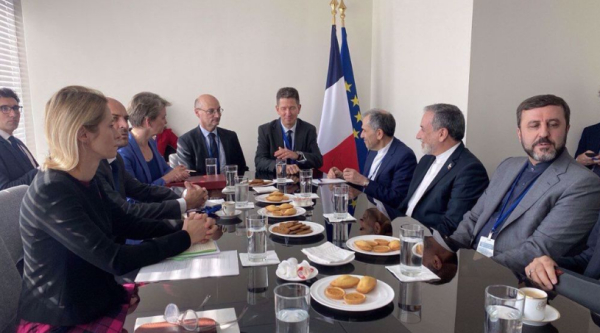 Le ministre iranien des A.E. s’est entretenu à New York avec ses homologues français, allemand et britannique