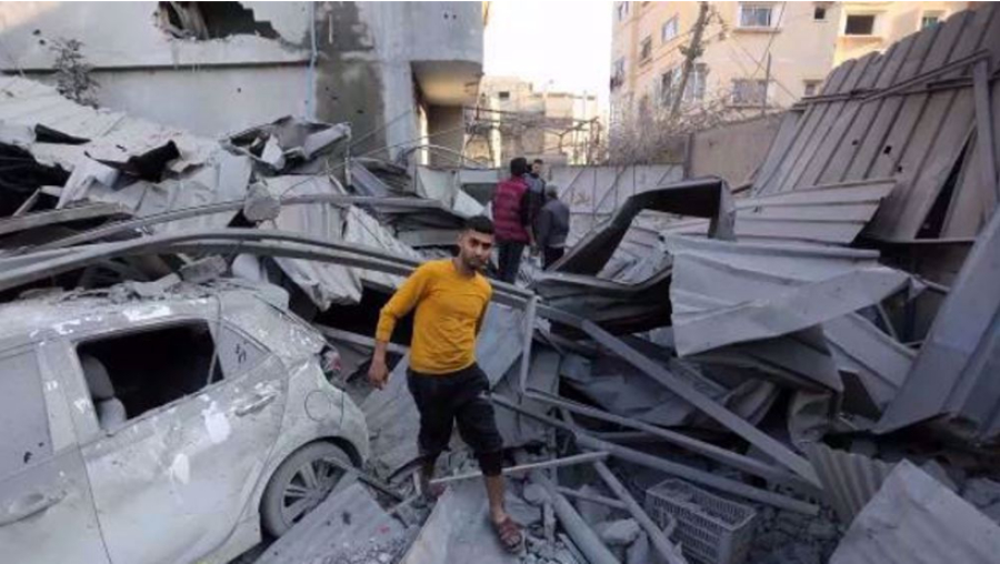 Les frappes israéliennes continuent de faire des victimes dans la bande de Gaza