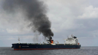 Un navire britannique en feu dans le golfe d'Aden après une frappe des forces yéménites
