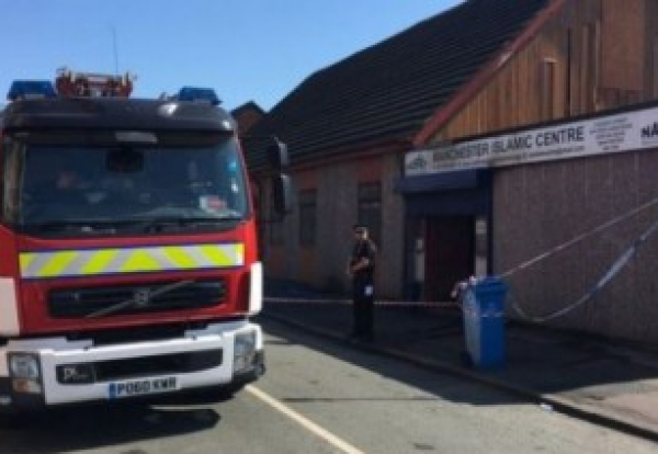 Manchester: une mosquée victime d&#039;un incendie criminel