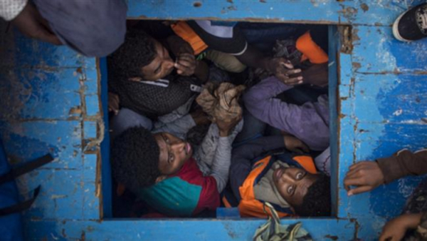 Méditerranée : plus de 900 migrants secourus au large de la Libye