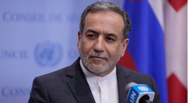 Araghchi souhaite une bonne année aux Juifs et critique vivement Netanyahu pour avoir terni l&#039;image du judaïsme