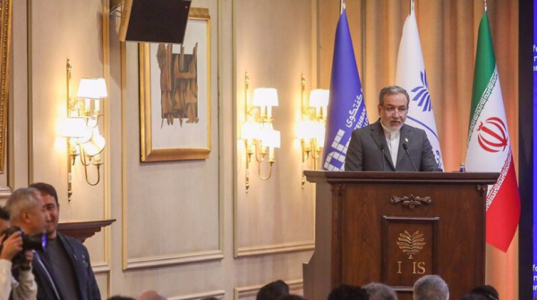 Le droit international reste vivant malgré les violations dont il fait l’objet, selon le ministre iranien des A.E.