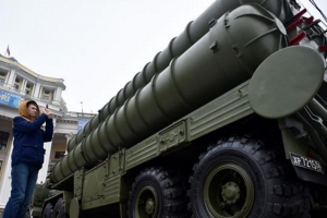 La Russie a confirmé la livraison du système sol-air S-3OO à l’Iran