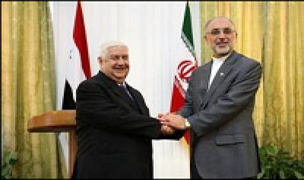 Le ministre syrien des AE discute avec Jalili et Salehi, à Téhéran