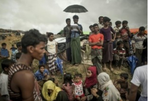 12 morts, des dizaines de disparus dans un naufrage d&#039;un bateau de Rohingyas