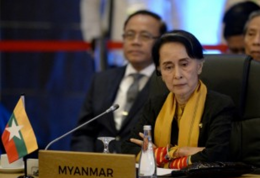 Rohingyas: Suu Kyi perd une autres distinction