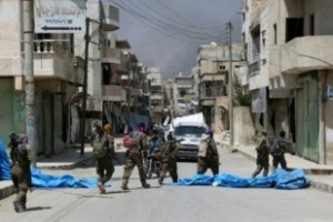 Syrie: Daech enlève 2000 civils en fuyant Minbej