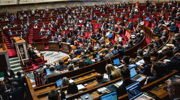 France : les députés ont adopté la suspension de la réforme des retraites