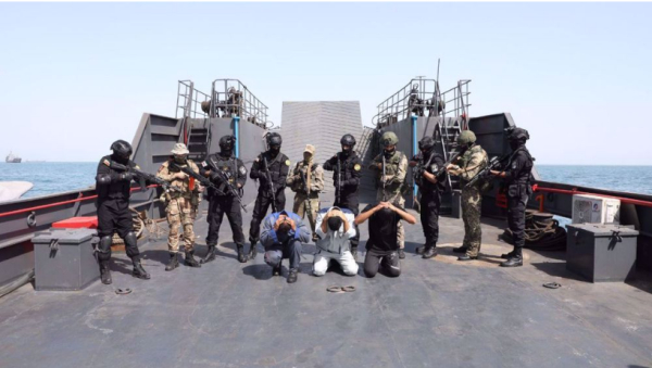 Exercices navals conjoints : les forces iraniennes et russes effectuent une simulation de sauvetage d'un navire détourné