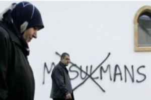 Plus de 400 actes antimusulmans recensés en France en 2015