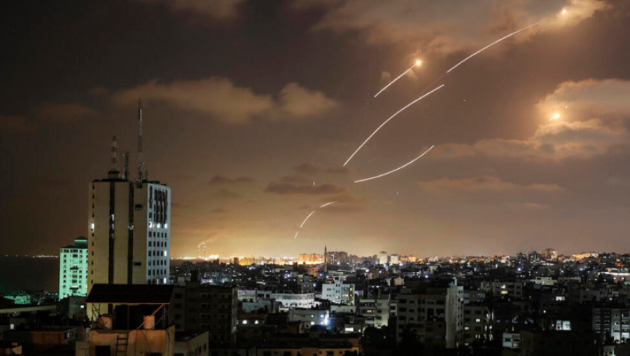 Les Brigades Qassam mènent une frappe de missiles sur Tel-Aviv