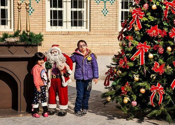 Diffusion d’un film sur les fêtes de Noël en Iran